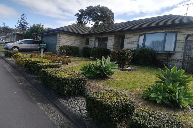 Photo of property in 8l Aotea Road, Glen Eden, Auckland, 0602