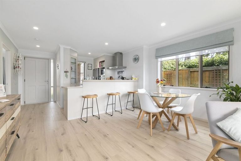 Photo of property in 56 Carrington Drive, Papamoa Beach, Papamoa, 3118