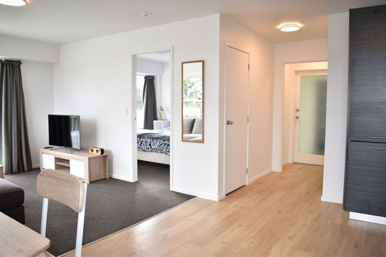 Photo of property in 14/32 Akaroa Drive, Maupuia, Wellington, 6022