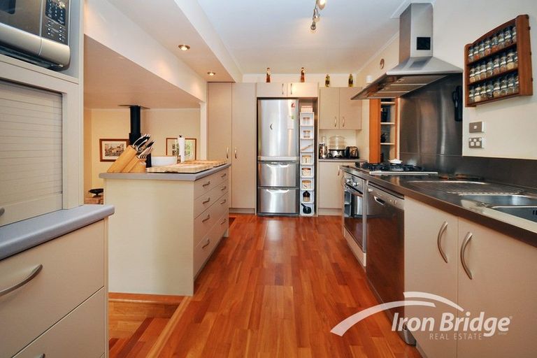 Photo of property in 1/51 Seaton Road, Murrays Bay, Auckland, 0630