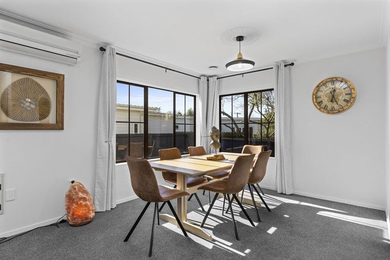 Photo of property in 36b Clare Street, Cambridge, 3434