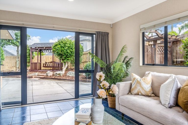 Photo of property in 3 Glanworth Place, Dannemora, Auckland, 2016