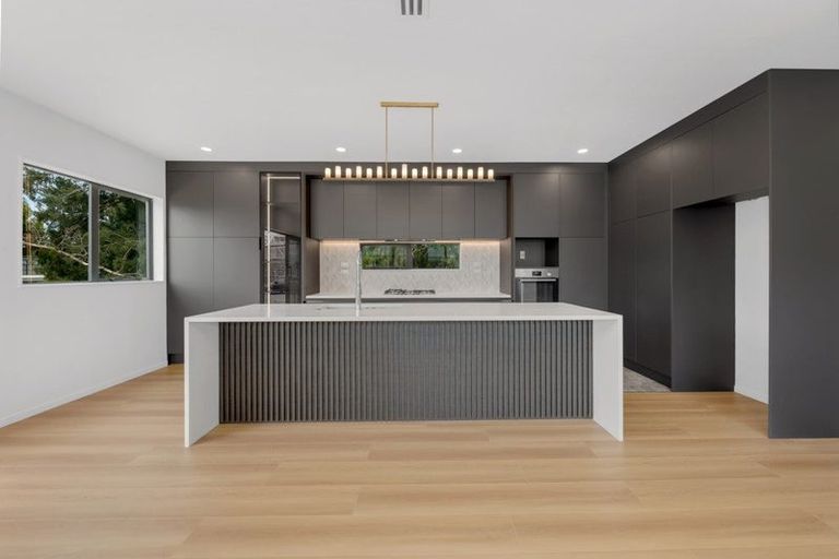 Photo of property in 27 Tannaghmore Drive, Flat Bush, 2019