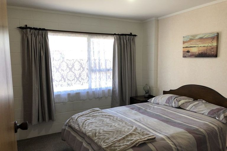 Photo of property in 216 Parklands Avenue, Bell Block, New Plymouth, 4312