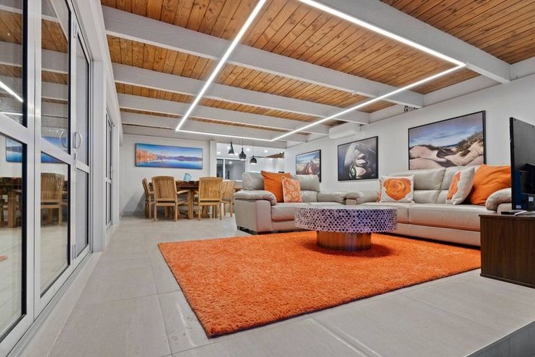 Photo of property in 11 Spur Road, Stillwater, Silverdale, 0993