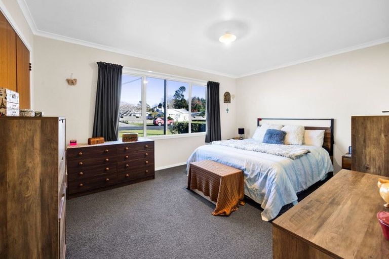 Photo of property in 12 Hamlet Street, Stratford, 4332