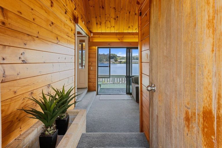 Photo of property in 14 Okawa Bay Road, Tikitere, Rotorua, 3074