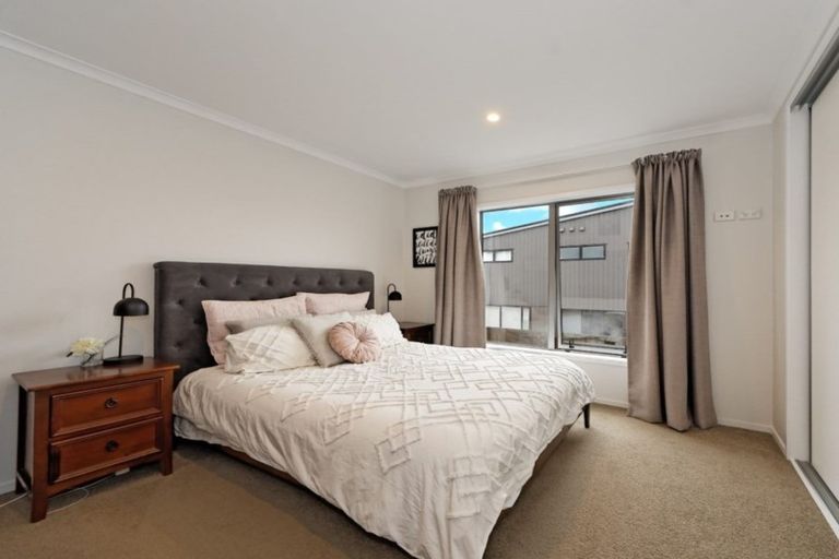 Photo of property in 43 Mapou Road, Hobsonville, Auckland, 0616