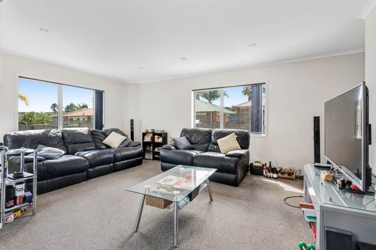 Photo of property in 1 Puarangi Lane, Stanmore Bay, Whangaparaoa, 0932
