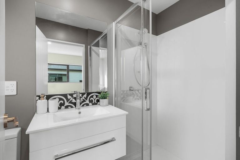 Photo of property in 2/29 Wyon Street, Linwood, Christchurch, 8062