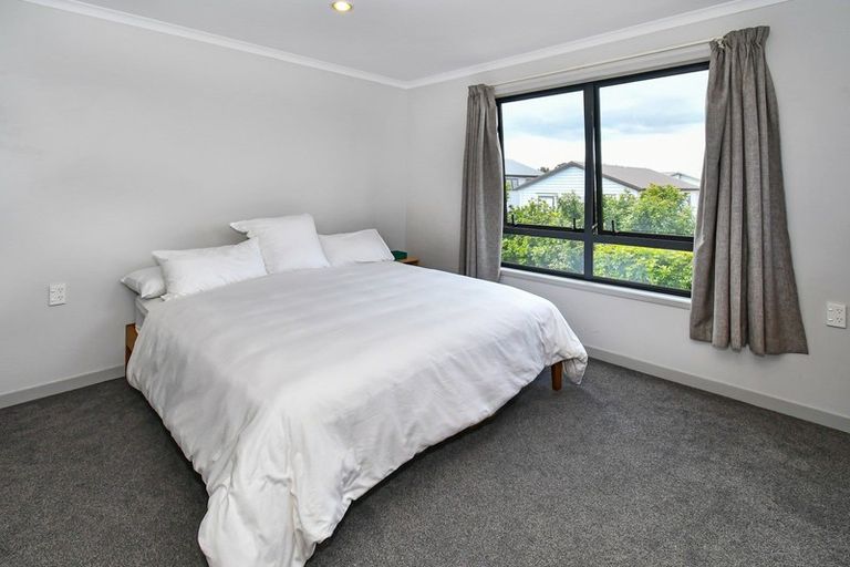 Photo of property in 4 Kuparu Street, Weymouth, Auckland, 2103
