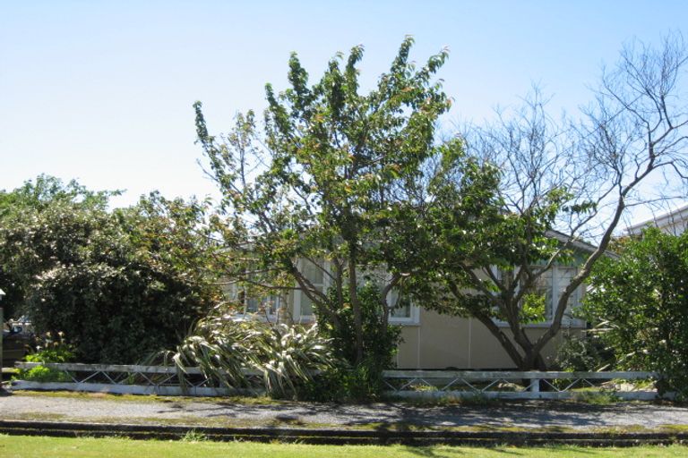 Photo of property in 37 Bright Street, Westport, 7825