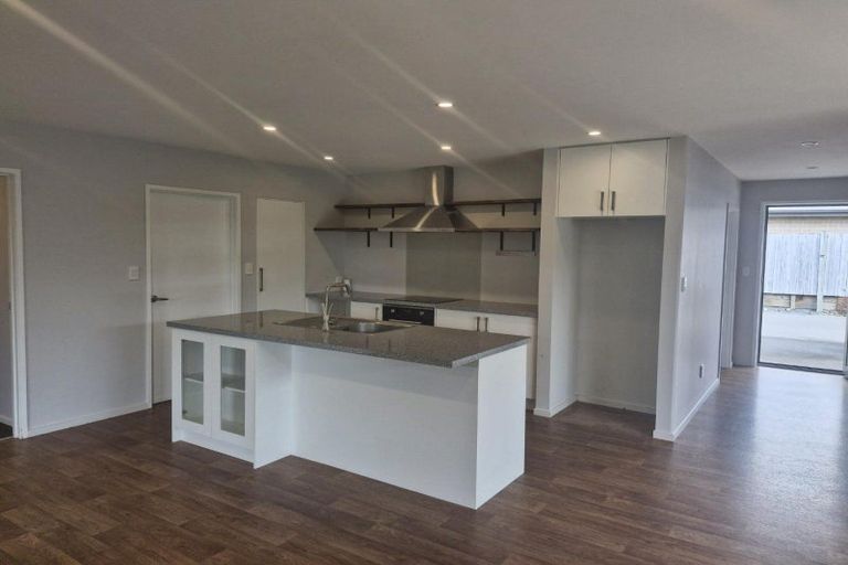 Photo of property in 15a Frederick Place, Whalers Gate, New Plymouth, 4310