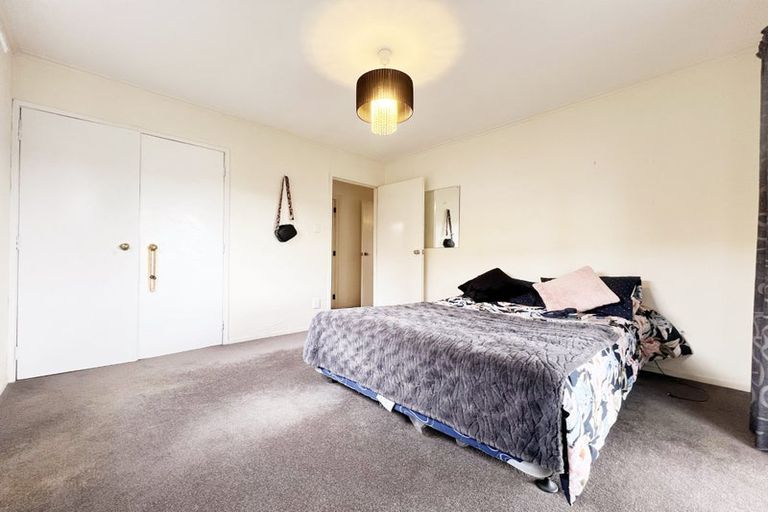 Photo of property in 2/87 Hillsborough Road, Hillsborough, Auckland, 1042