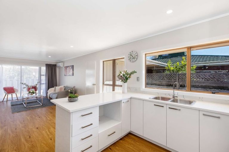 Photo of property in 3/10 Browns Road, Manurewa, Auckland, 2102