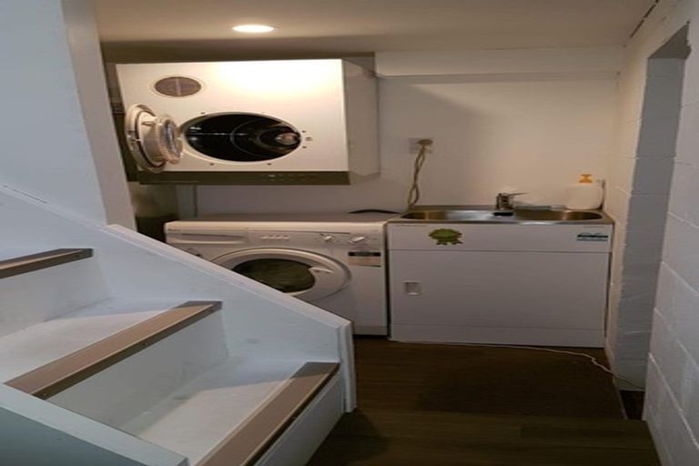 Photo of property in 2/34 Teal Crescent, Beach Haven, Auckland, 0626