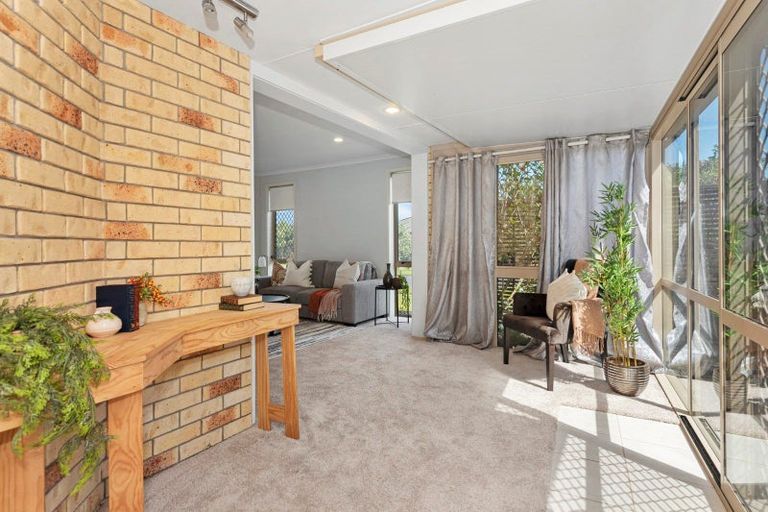 Photo of property in 22 Gardenia Close, Melville, Hamilton, 3206