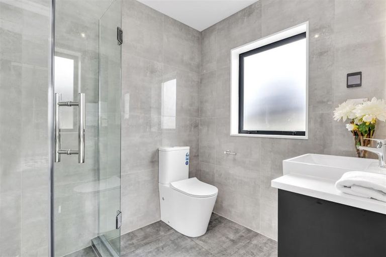 Photo of property in 5 Elevation Street, Flat Bush, Auckland, 2019