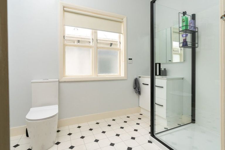 Photo of property in 23 Naughton Terrace, Kilbirnie, Wellington, 6022