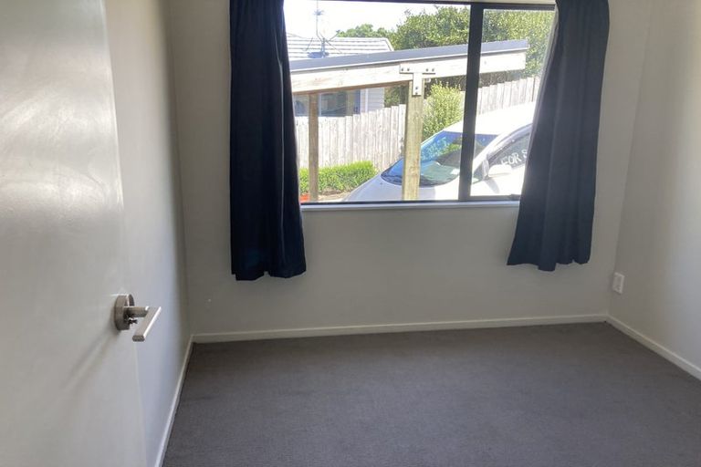Photo of property in 21 Mona Vale, West Harbour, Auckland, 0618