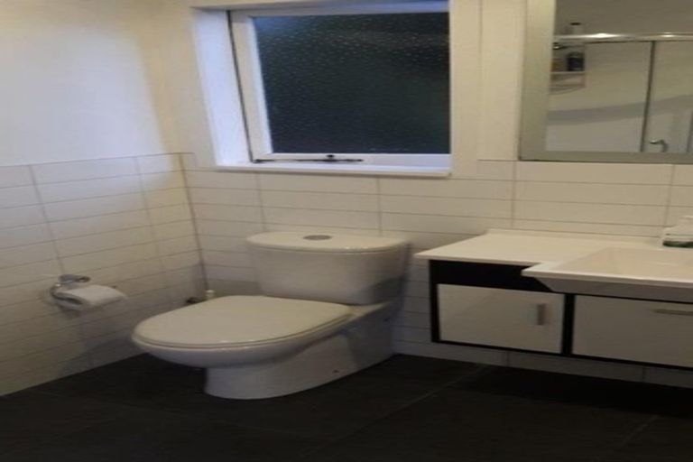 Photo of property in 22 Willow Avenue, Birkenhead, Auckland, 0626