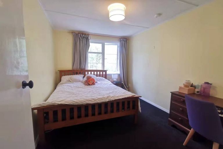 Photo of property in 35 Attlee Crescent, Bryndwr, Christchurch, 8053