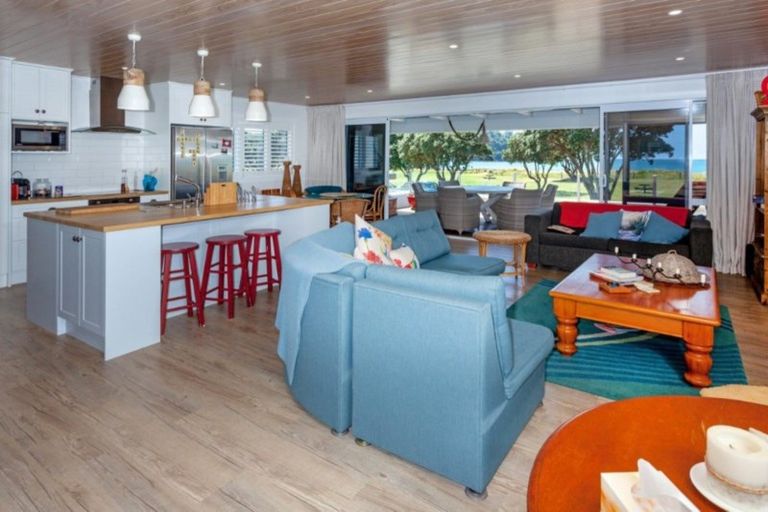 Photo of property in 203b Esplanade Drive, Whangamata, 3620