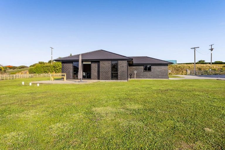Photo of property in 191 Turuturu Road, Hawera, 4674