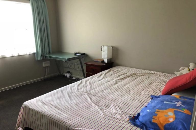 Photo of property in 1 Capricorn Place, Browns Bay, Auckland, 0630