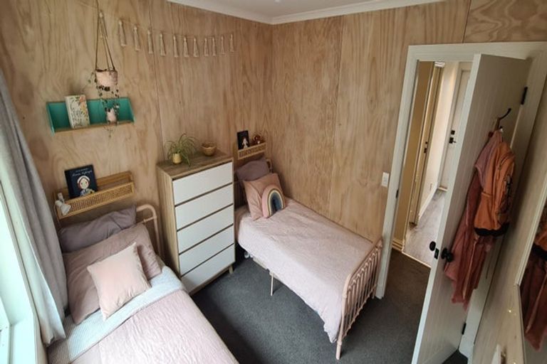 Photo of property in 46b Lees Grove, Wainuiomata, Lower Hutt, 5014