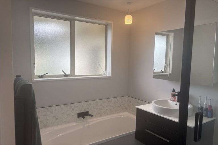 Photo of property in 16a Stanton Place, Woodend, 7610