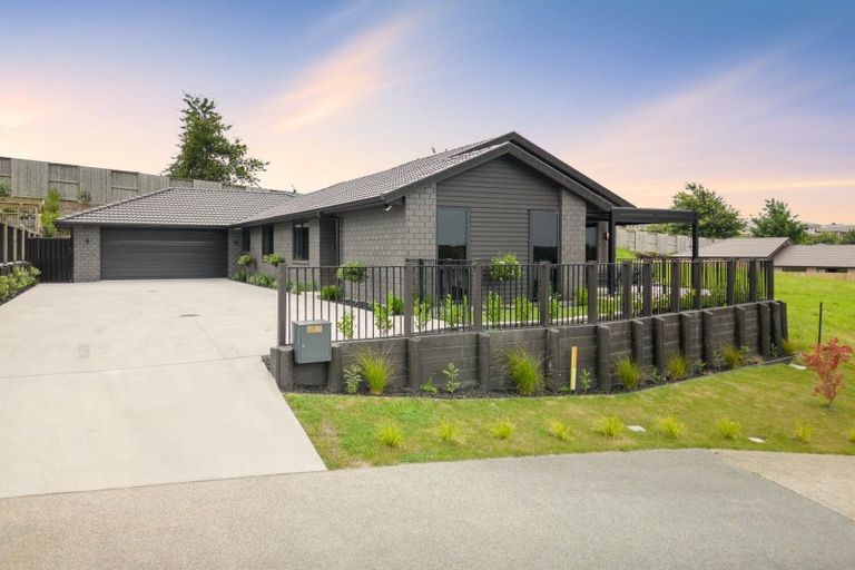 Photo of property in 1 Kihona Rise, Pyes Pa, Tauranga, 3112