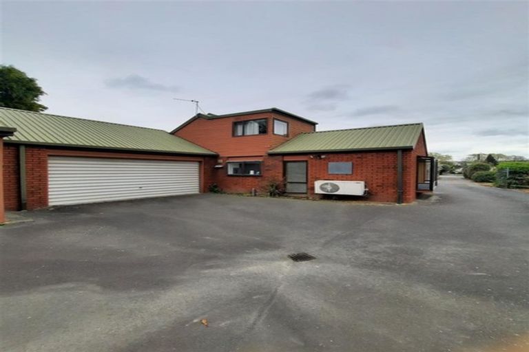 Photo of property in 8 Grants Road, Papanui, Christchurch, 8053