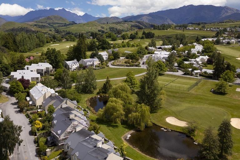 Photo of property in Millbrook Resort, 15 Fox's Rush, Arrowtown, 9371