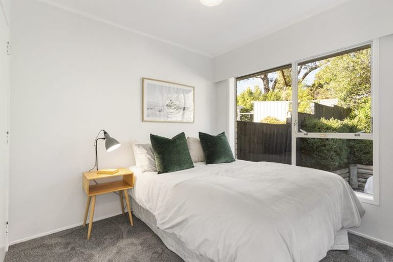Photo of property in 1/12 Paruru Avenue, Northcote, Auckland, 0627