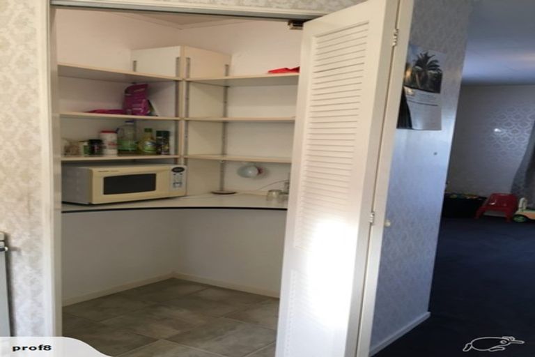 Photo of property in 180 Mangorei Road, Merrilands, New Plymouth, 4312