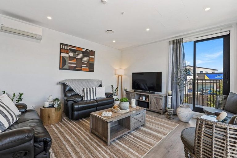 Photo of property in 103/2 Rauroa Lane, Hobsonville, Auckland, 0616