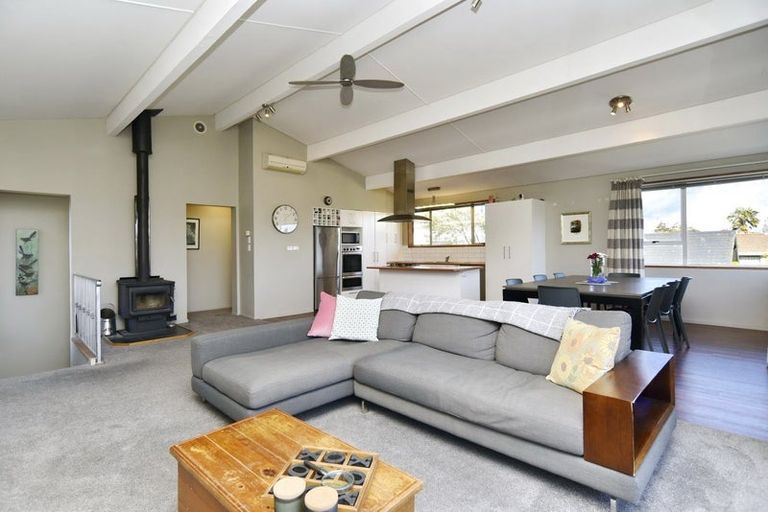 Photo of property in 28 Yellowstone Crescent, Burwood, Christchurch, 8083