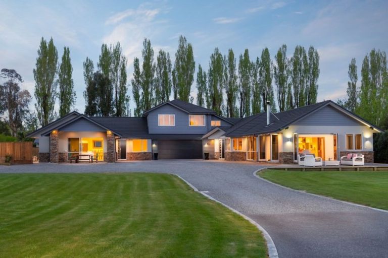 Photo of property in 81 Reading Street, Greytown, 5712