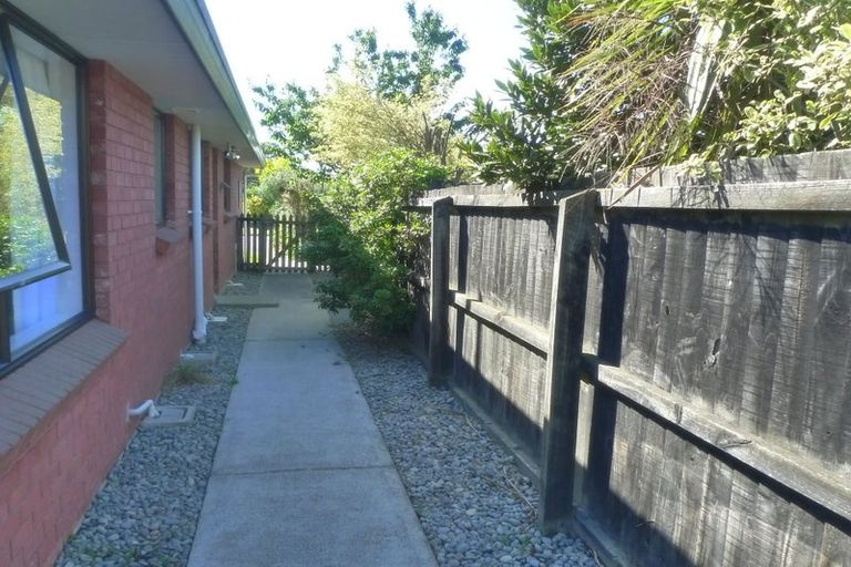 Photo of property in 243 Queenspark Drive, Parklands, Christchurch, 8083