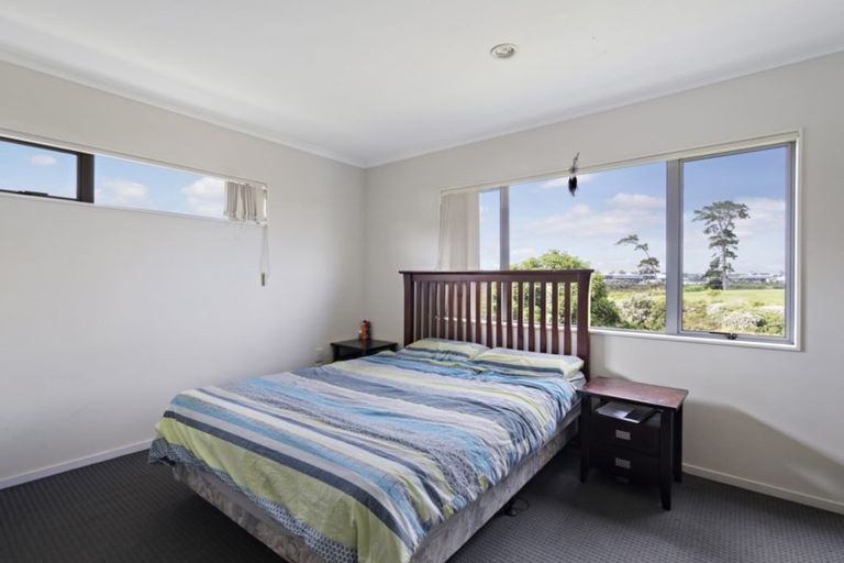 Photo of property in 9 Staten Place, Mangere, Auckland, 2022