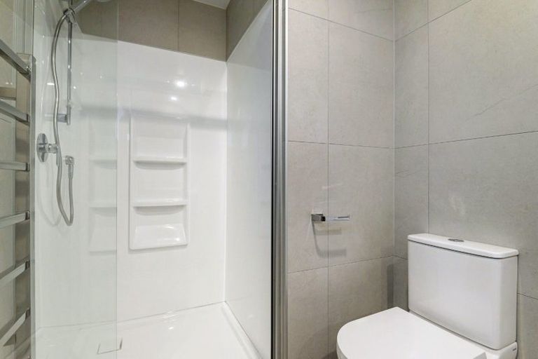 Photo of property in 345 Te Taruna Drive, Wainui, 0932