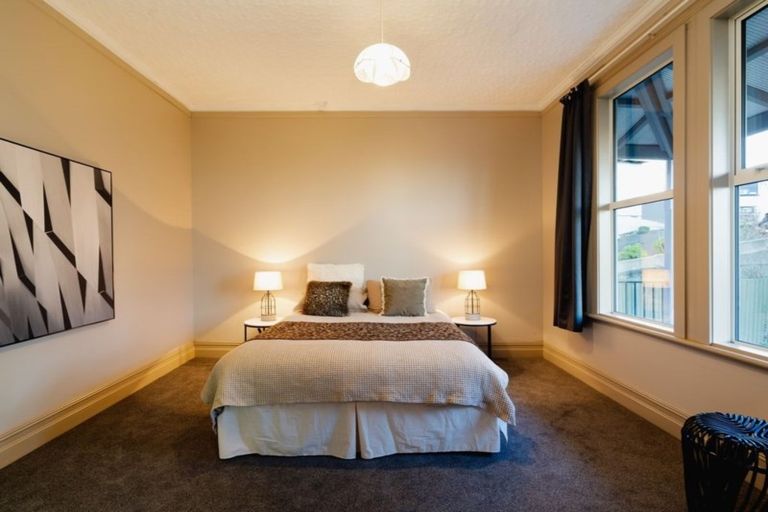 Photo of property in 2 Middleton Road, Kew, Dunedin, 9012