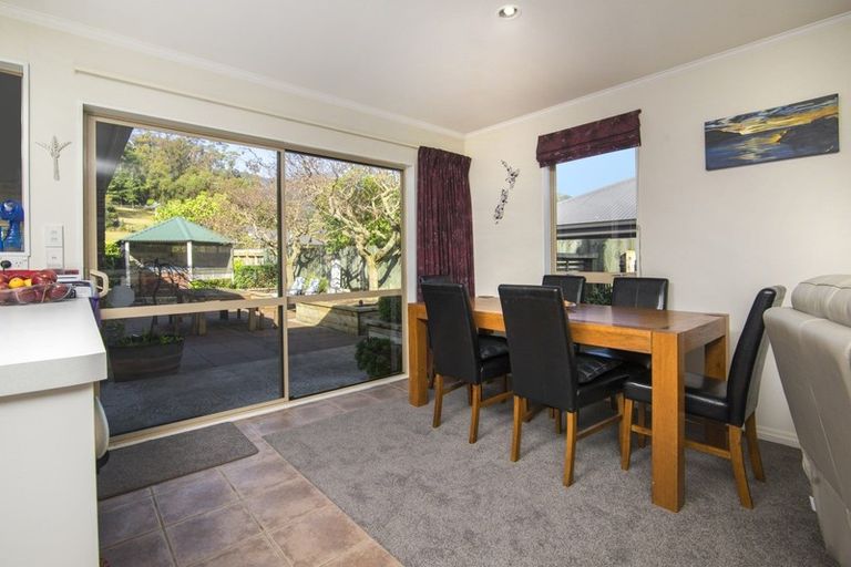 Photo of property in 24 Admiralty Place, Waikawa, Picton, 7220