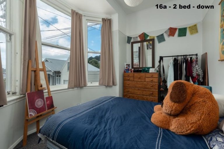 Photo of property in 16 Glendavar Street, Berhampore, Wellington, 6023