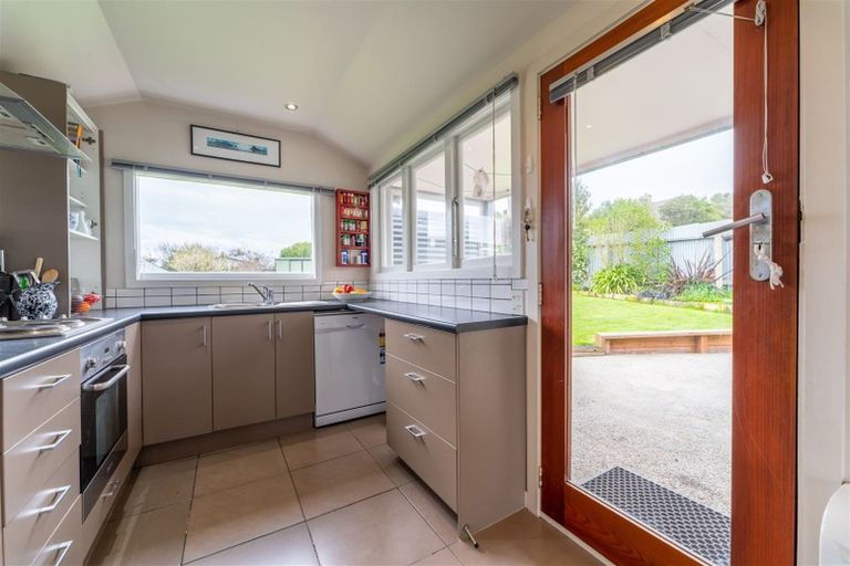 Photo of property in 29 Harbour Terrace, Kakanui, Oamaru, 9495