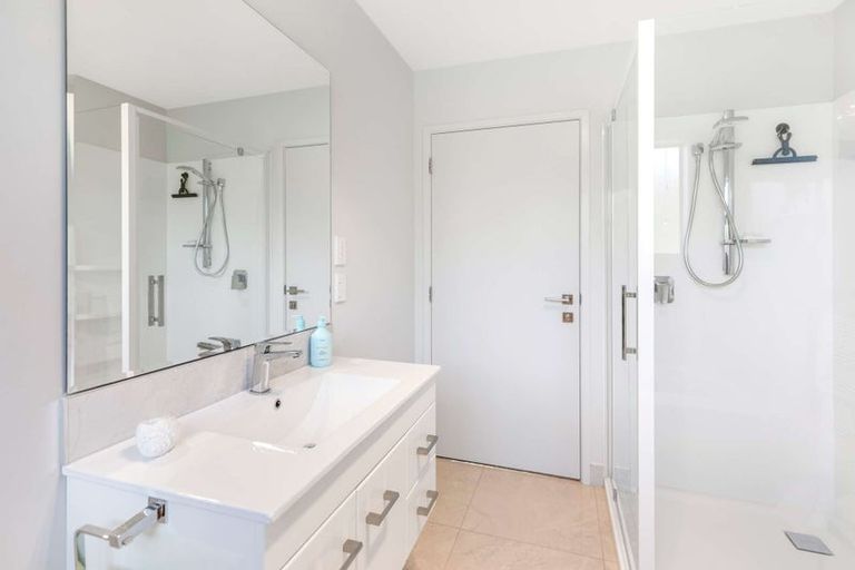 Photo of property in 76 Waitarere Rise Avenue, Waitarere, Levin, 5510