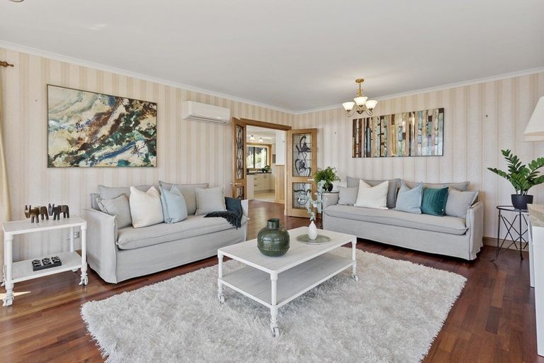 Photo of property in 27 Tuawera Terrace, Clifton, Christchurch, 8081