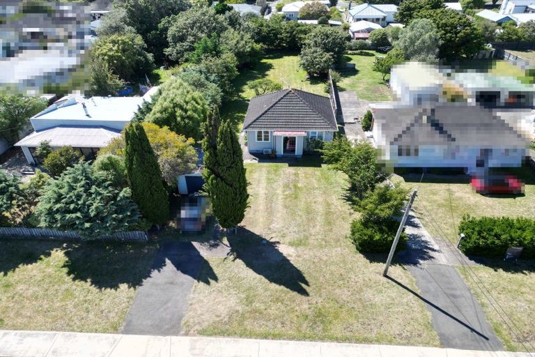 Photo of property in 10 Easton Street, Foxton, 4814