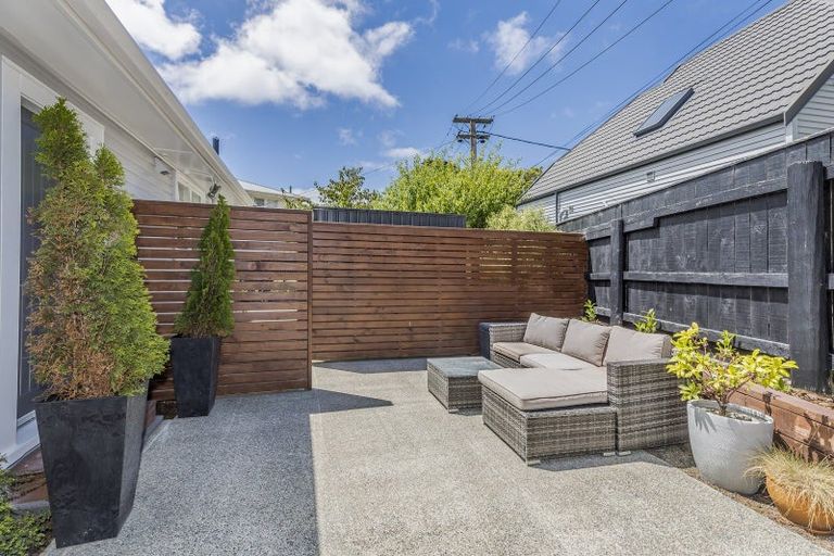 Photo of property in 12 Takatimu Way, Johnsonville, Wellington, 6037